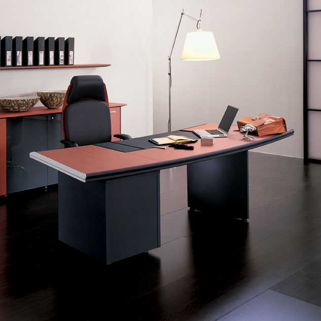 Mascagni boardroom table